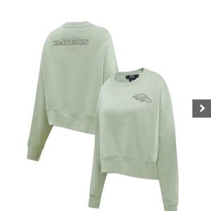 NFL - WOMEN’S BALTIMORE RAVENS PRO STANDARD GREEN NEUTRAL PULLOVER SWEATSHIRT